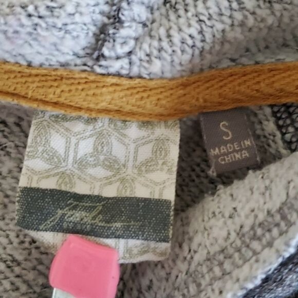 Gray Distressed Hoodie Hooded Sweatshirt Facile BKE Woman's Women's Size Small - Picture 7 of 11